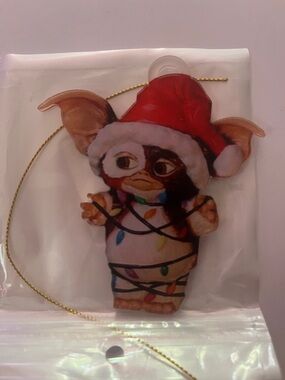 New in package Gizmo Christmas ornament
